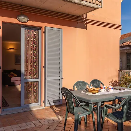 La Terrazza Sul Borgo By Interhome * 贝拉诺