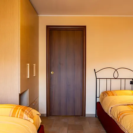 La Terrazza Sul Borgo By Interhome 아파트 *