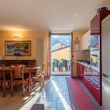 La Terrazza Sul Borgo By Interhome 아파트