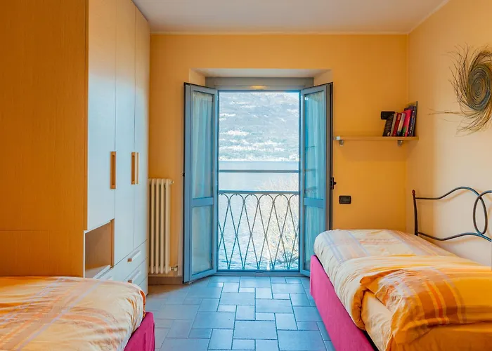 La Terrazza Sul Borgo By Interhome * 벨라노